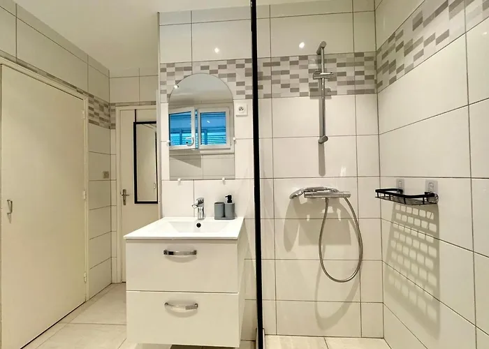 Le Sully Nest - Clim Et Parking Διαμέρισμα Μπεζιέ